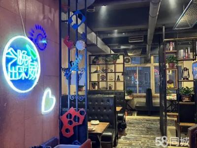 海鲜烧烤店带炒菜转让 设备齐全 装修完善