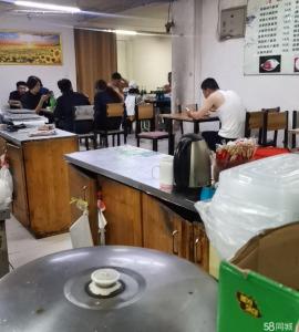 社区底商 临近厂区 工厂 超市 药店