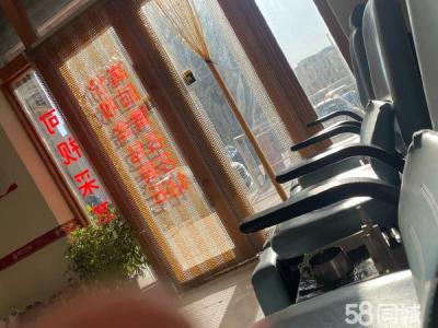 华南凯旋门旁人流多！客源丰富