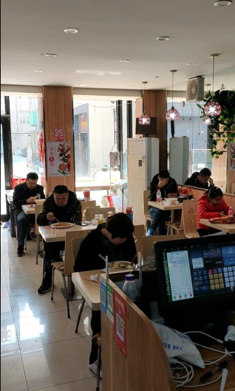 人多生意好 有意者实地考察