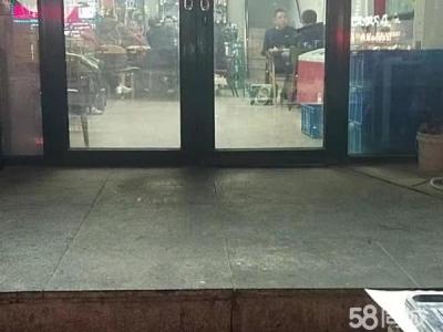 万盛广场附近 人员流动量大 客源稳定