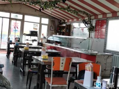 大学旁边130平快餐店转让 客源稳定