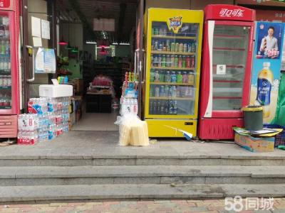 本店紧邻小区门口 位置嘎嘎的好