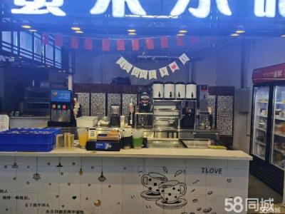 校园食堂唯一一家冷饮店