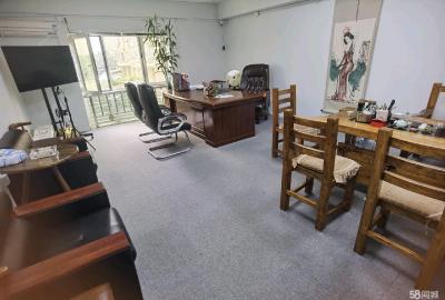 地段好 装修现成 房租便宜