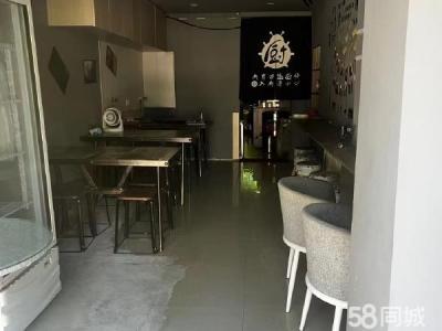 临近大连海洋大学黑石礁校区前身 研究生宿舍楼旁