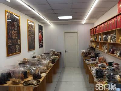地脚特别好 店铺宽敞明亮