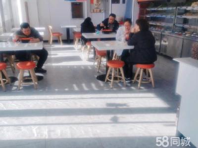 低价出兑  接手就可营业 豪华装修