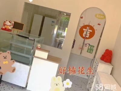 一楼临街商铺 在黄河路主道边 近地铁公交站 附近两所大学
