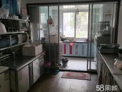 （湾里南）烤肉饭出兑 小区门口 人流稳定