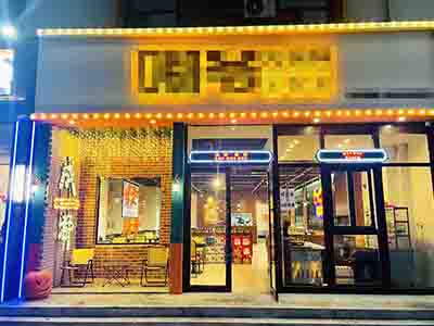 170平纯一层主道餐饮店低价转让