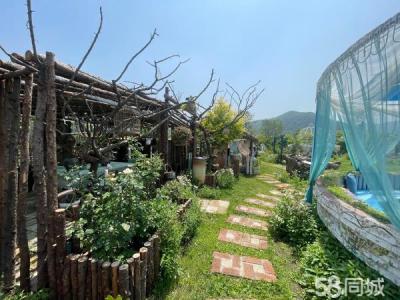 咖啡花园店铺的三间房