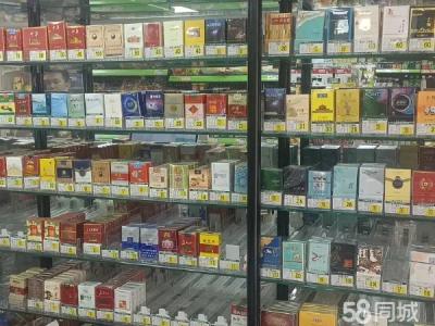 高档小区门口 交通便利