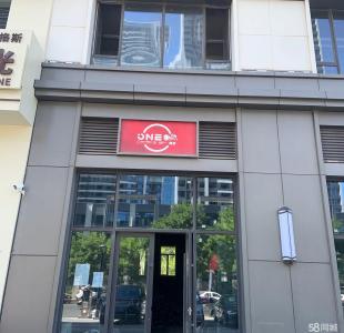 东港国际碧桂园小区门口商铺