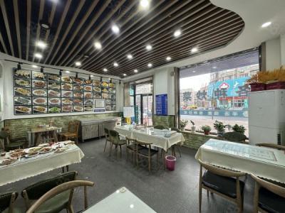 南沙街主道纯一层饭店转让可改项