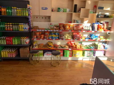 停车位充足 便利店带棋牌室 上下楼 多个包间 环境干净整洁