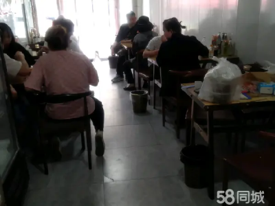 因个人身体原因 疼痛难忍转让 有固定客源临街商铺