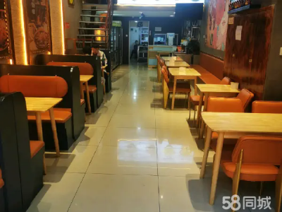 开发区万达新装修干餐饮基本不用改动 可以随时看店
