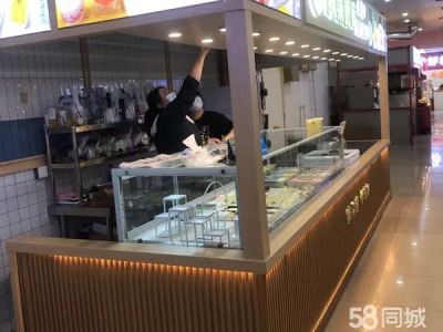 人多学生孩子多 工作人员多离超市近 小吃零食比较多
