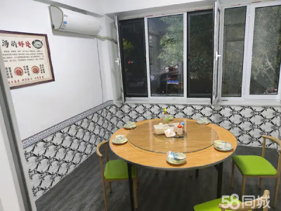 营业中烧烤店转让 因是餐饮外行扛不住了 给4钱就转