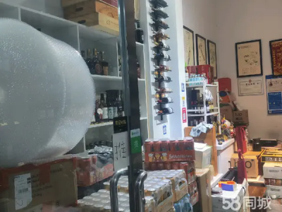 临街小旺铺 隔壁就是市场