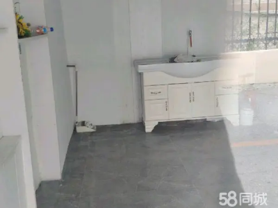 上下水都有 适合做水吧小吃校区临街商铺 房东直租