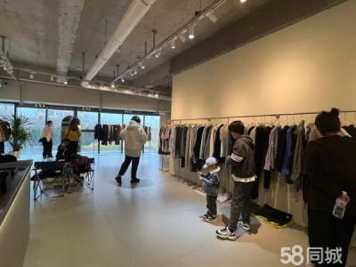 因扩店 空兑！店铺中