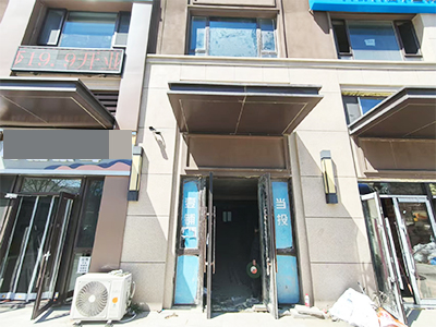 保税区汽车城临街商铺出租