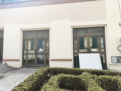 西山水库柳树70平空铺出租