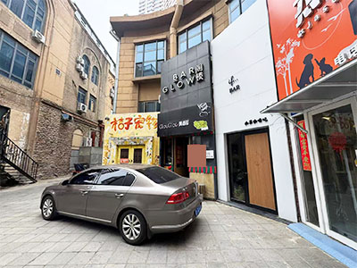 民主广场精致装修酒吧转让