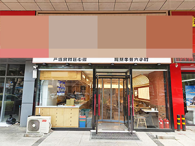 三八广场装修精美的品牌牛肉汤店转让