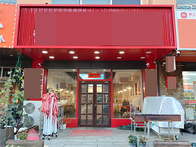 高新区理工北门150平精致装修餐饮店出兑（可外摆）