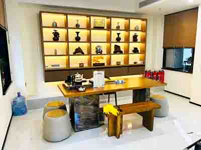 东关街精致装修足道采耳店出兑