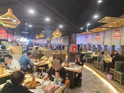 华南广场安盛后身年流水过百的餐饮店转让