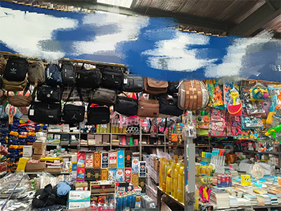 急兑批发市场内20年百货超市转让（带资源）