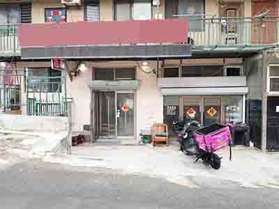 马栏附近纯一层300平空铺出租（适合超市）