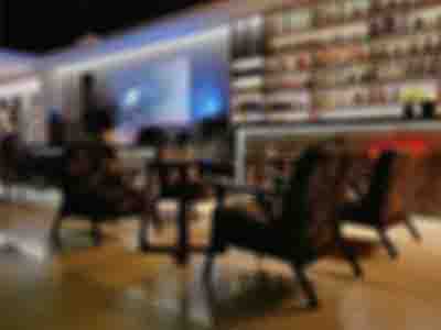 开发区滨海路精致装修日咖夜酒转让