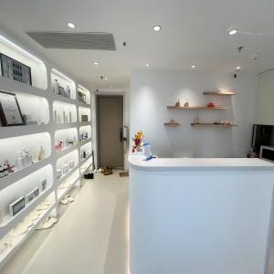 俯瞰人民路海景美容院转让带客源