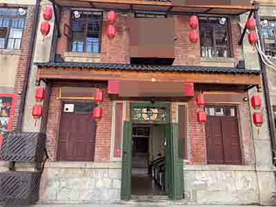 东关街纯一层餐饮店出兑
