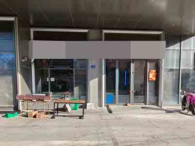 民主广场可外摆136平餐饮店出兑