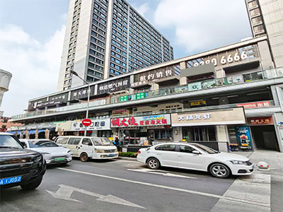 民主广场精装外卖店空转