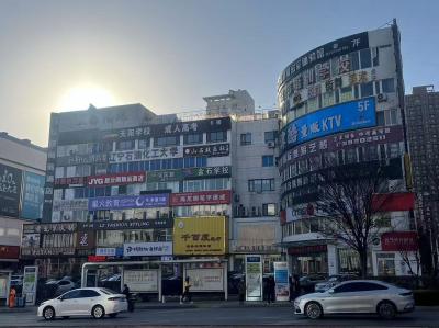 安盛后身343平带8个窗户的空铺出租出售