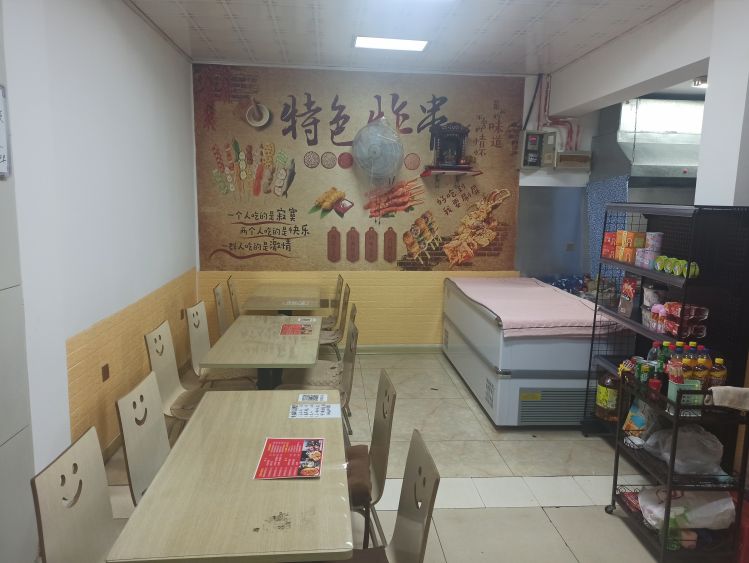 泉水轻轨站餐馆出租