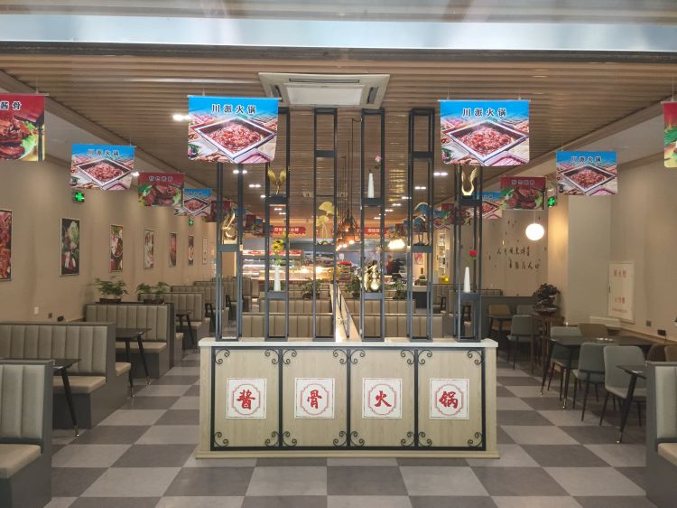 高新园区320平纯一层餐饮转让 格局方正没有柱子 敞开式厨房
