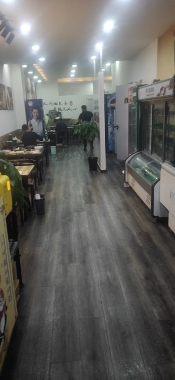 烧烤店转让 可外摆